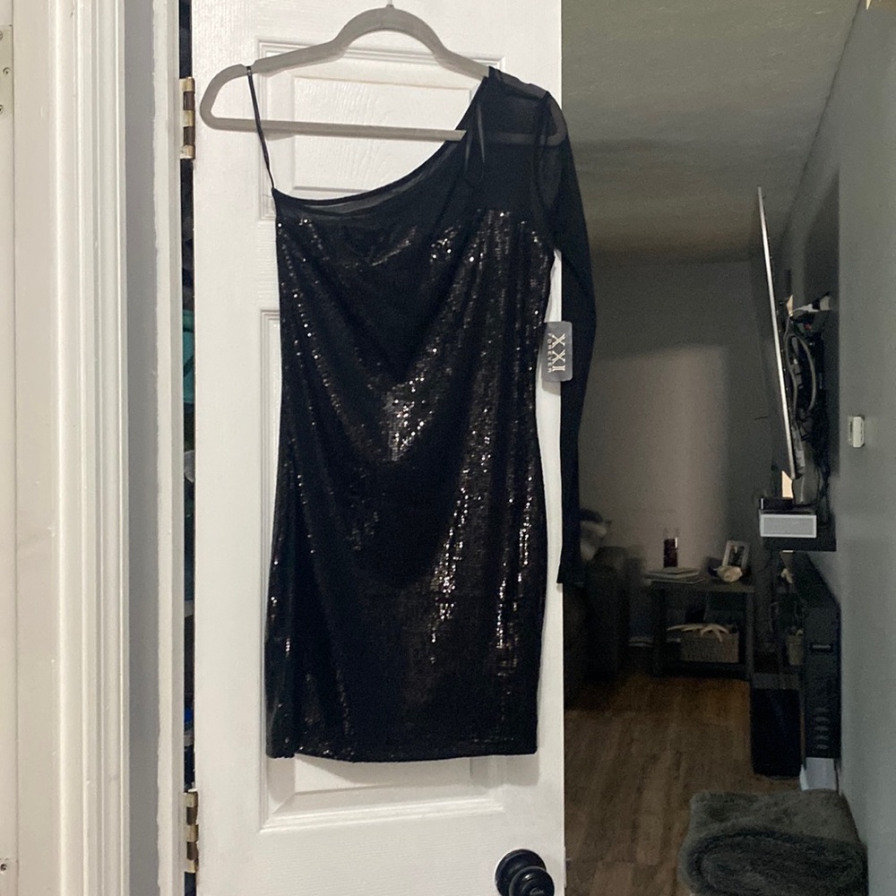One shoulder long sleeve dress